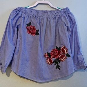 Off the shoulder long sleeve top